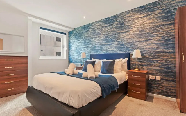 Sapphire Suite-citycentre-luxury-freeparking