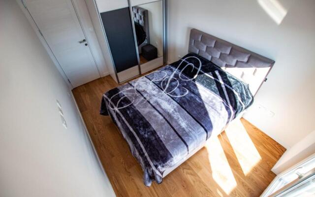 Lovely 4 person apartment with beautiful sea view