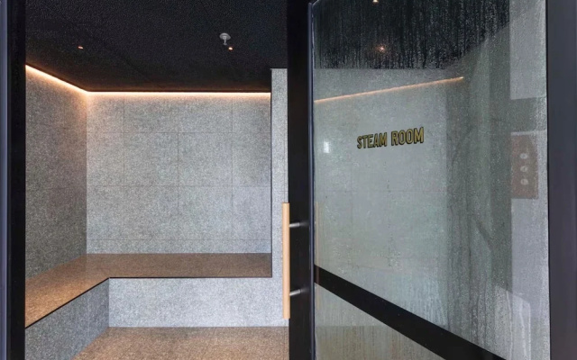 Bright 1BR Apt Skyline Views Pool Gym Near Casino – Guest Rooms – Melbourne