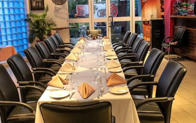 Maxlot Hotel