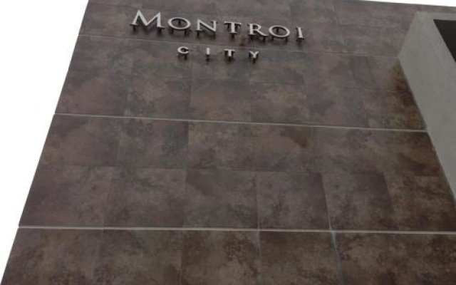Hotel Montroi City
