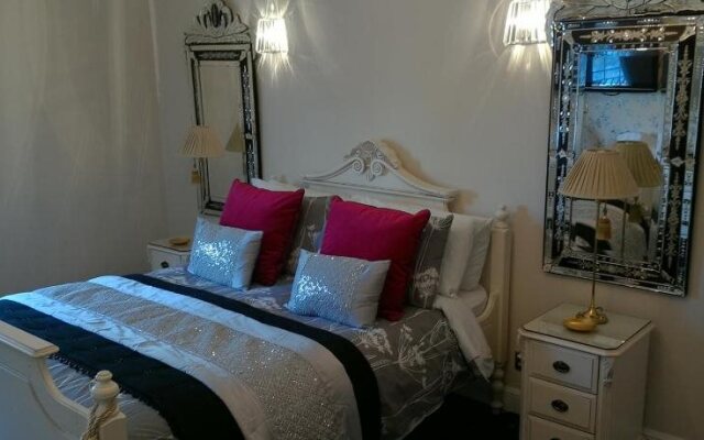 Aaran Lodge Guest House