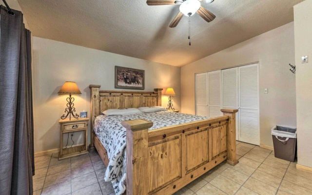 All-season Alto Getaway w/ Fire Pit & Deck!