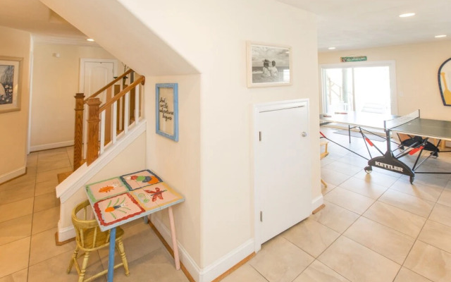 Contingent Sea - 8 Br Home