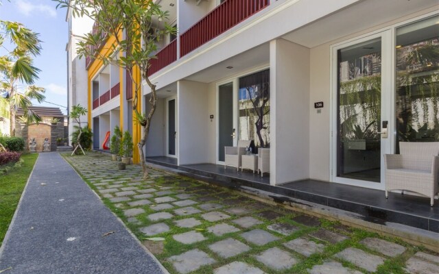 RedDoorz Plus @ Troppozone Legian