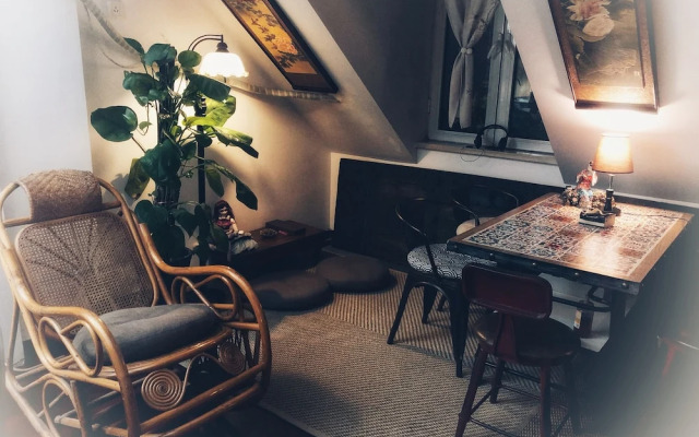 Yolo House