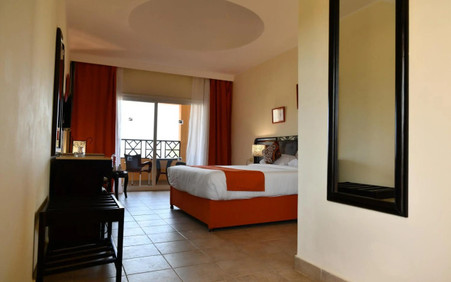 Wadi Lahmy Azur Resort