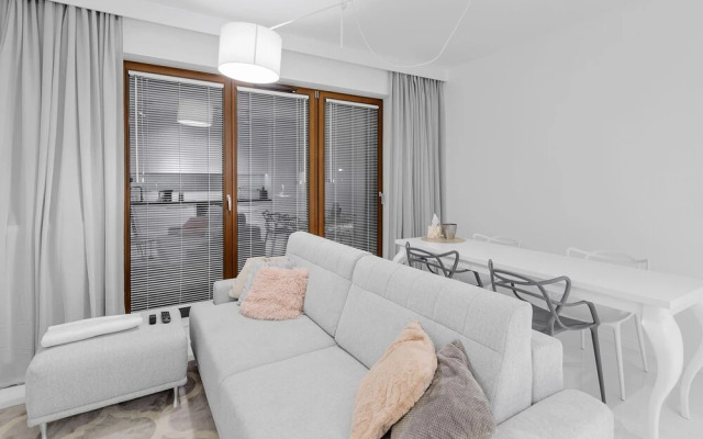 Wilanow Lovely Apartment