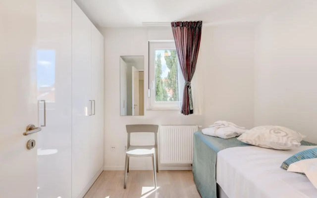 Apartments with WiFi Split - 17539