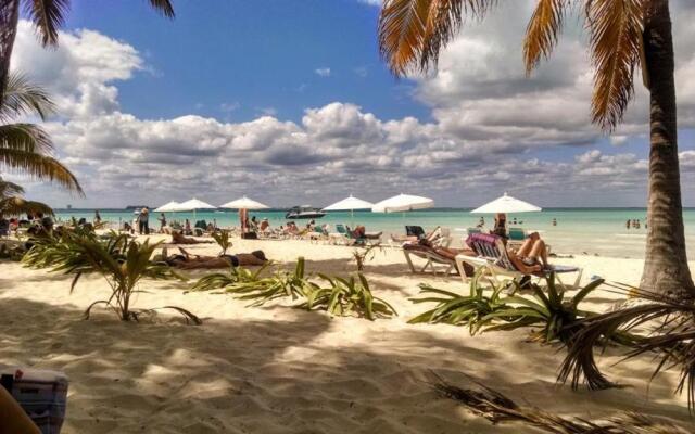 Estrella Del Mar - One Bedroom Suite 102 by Skyrun