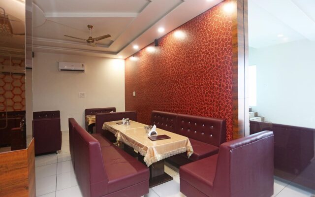 Tandoori Veg Hotel by OYO Rooms