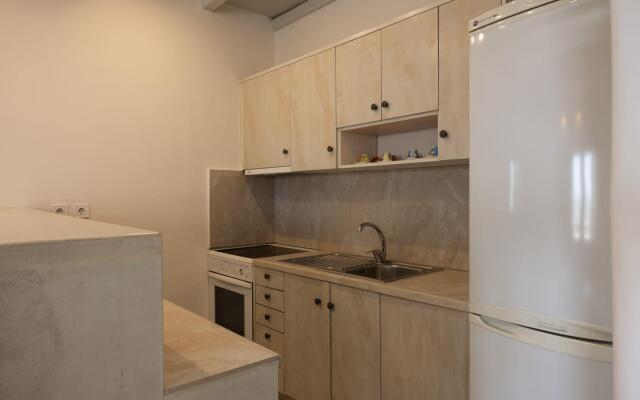 Luxury House with Private Jacuzzi 2A