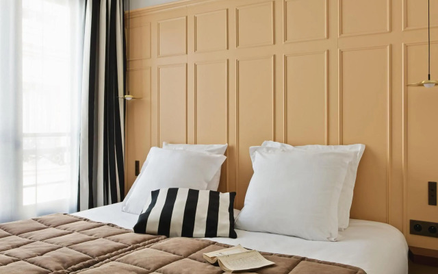 New Hotel Lafayette