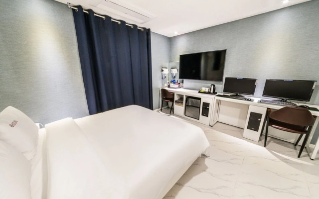 Wolgot Hotel RG