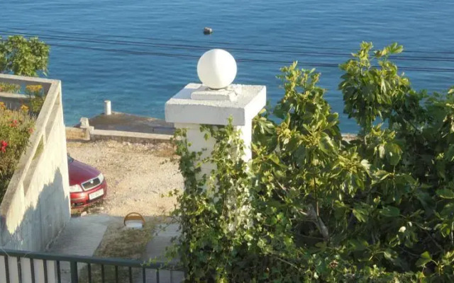 Villa Varos 31
