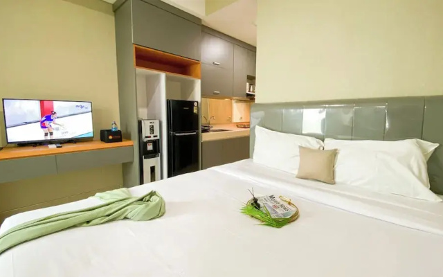 Warm And Cozy Living Studio Apartment At B Residence