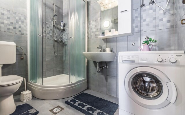 Nice Home in Pula With Wifi and 1 Bedrooms