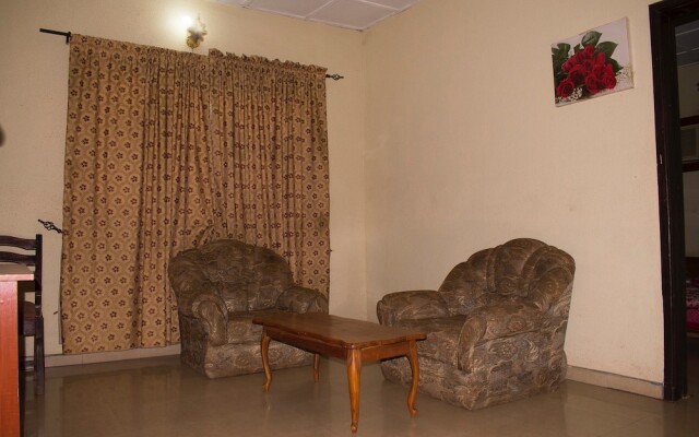Moye Hotel Sagamu