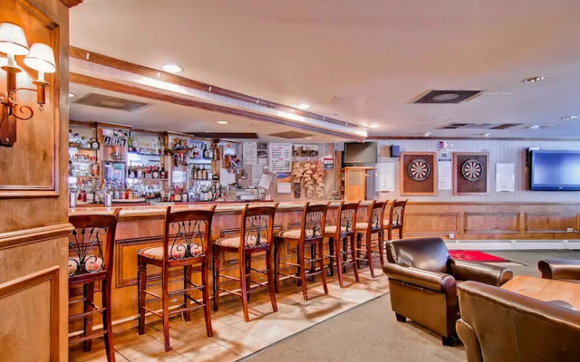 River Mountain Lodge #E1