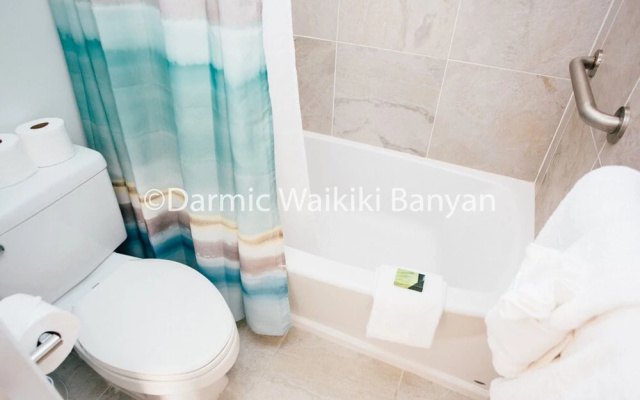 2-2614 Waikiki Banyan