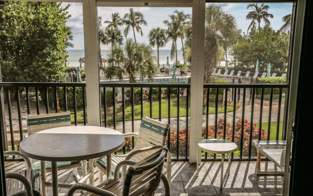 Caper Beach Club