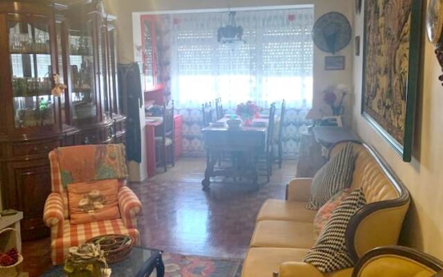 Apartment With 3 Bedrooms in Amadora