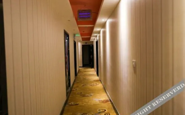 Yueyuan Fashion Hotel (Zhengzhou Longzihu University Town)