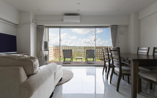 Hideout Okinawa Uruma