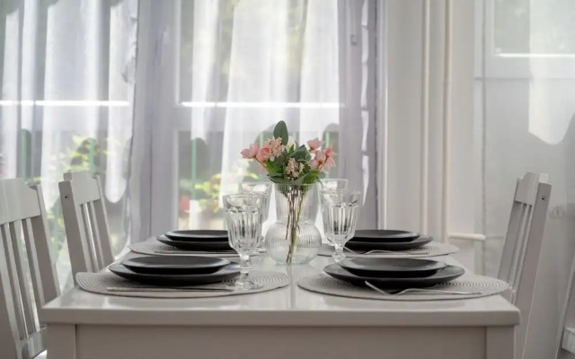Apartment at the Market by Renters