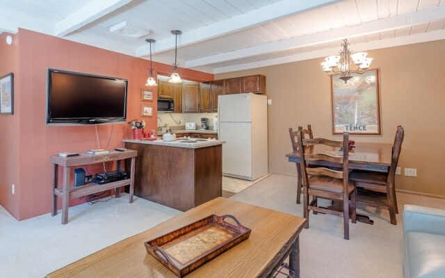 Atelier 1045 - 2 Br Condo