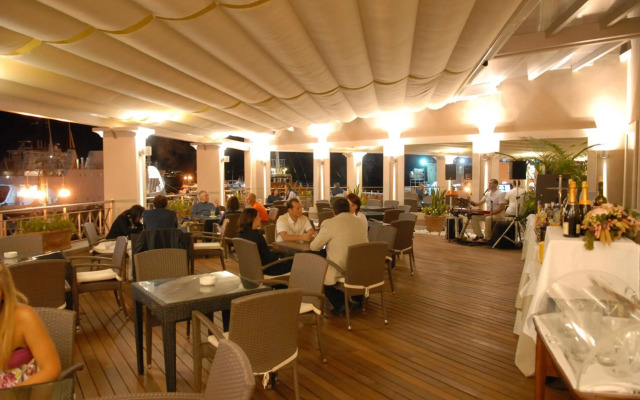 Hotel Excelsior
