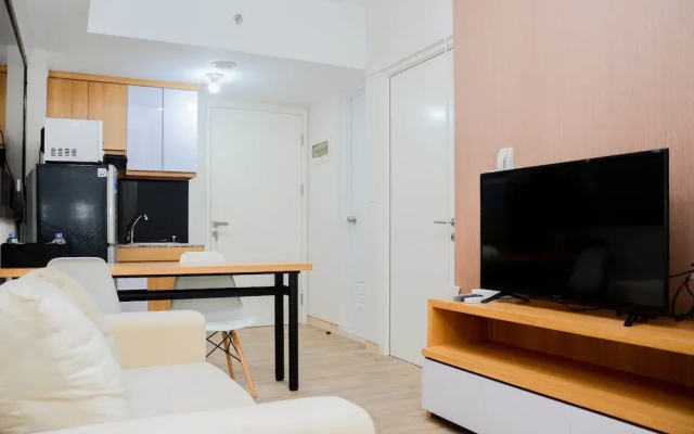 Cozy 2BR at Springlake Summarecon Bekasi Apartment