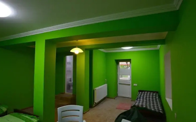Viator Guest House