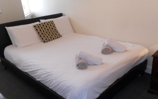 Relax Inn Guest House