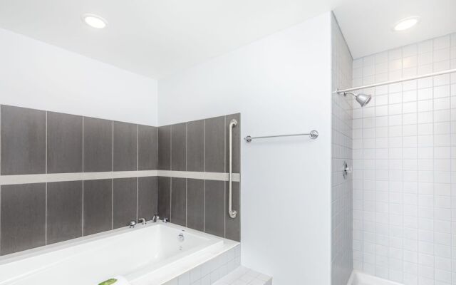 Westridge Motor Inn
