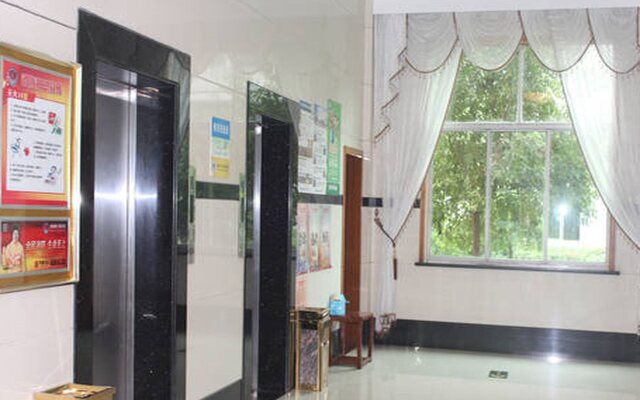 GreenTree Inn Shaoxing Zhuji Railway Station Wangyun West Road Hotel