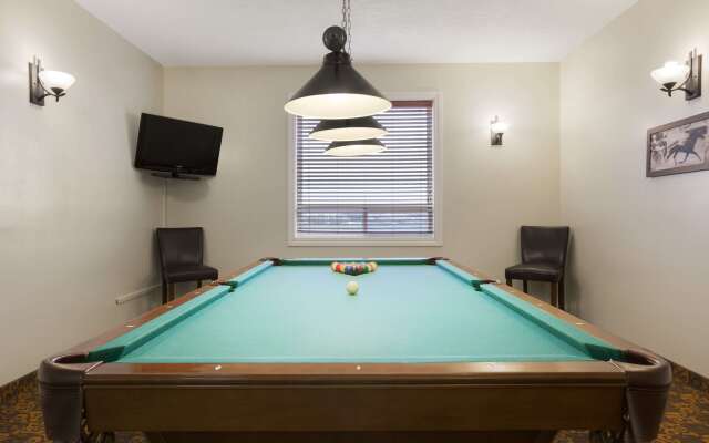 Days Inn by Wyndham Dawson Creek