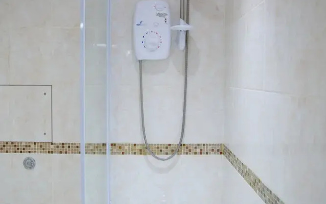 Velvet 1-bedroom Apartment The Clockhouse, Hoddesdon