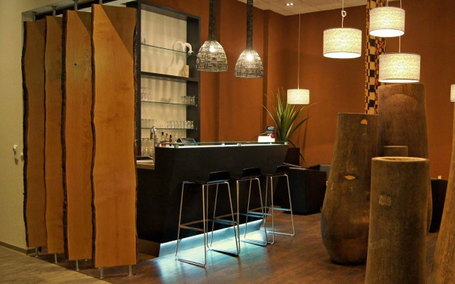 AMH Airport-Messe-Hotel