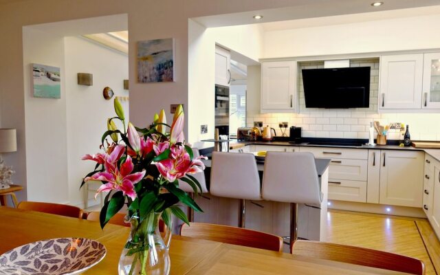 Haul A Gwynt, Pwllheli