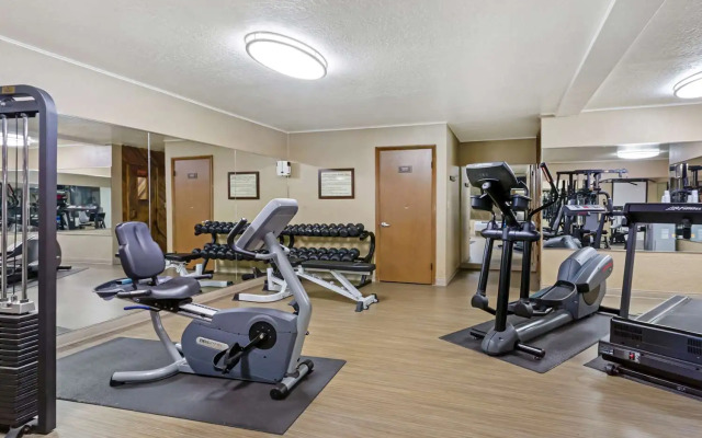 Best Western Plus Weston Inn