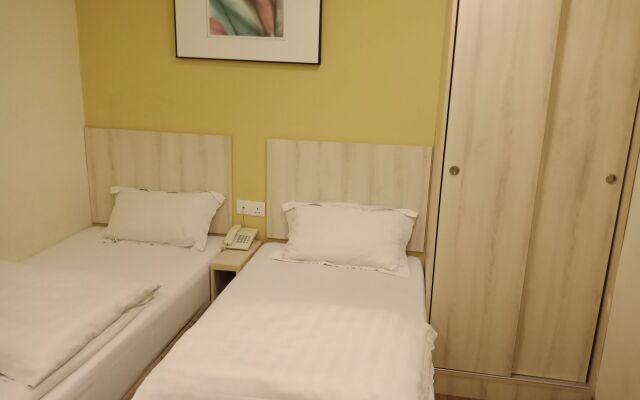 Hotel Zamburger Taman Segar