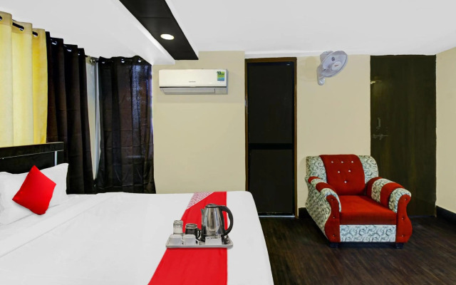 OYO Flagship 70030 Gopika Stay Inn