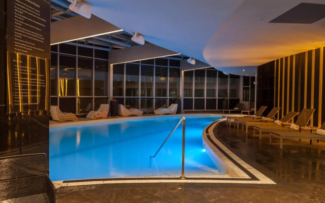 Las Americas Golden Tower Panama