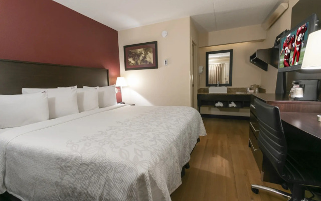 Red Roof Inn PLUS+ University at Buffalo - Amherst