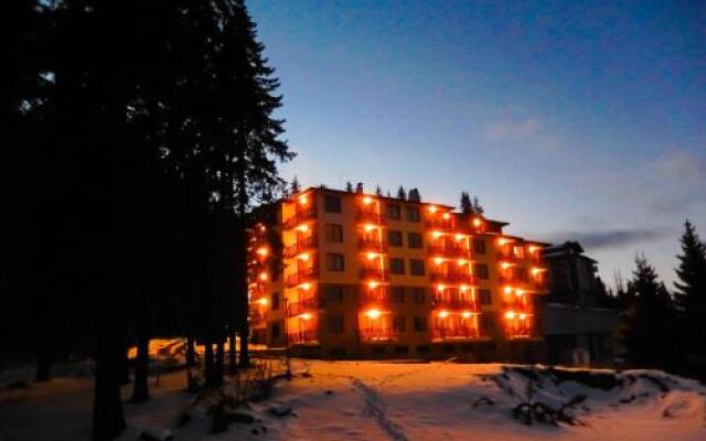 Aparthotel Pine Hills Pamporovo