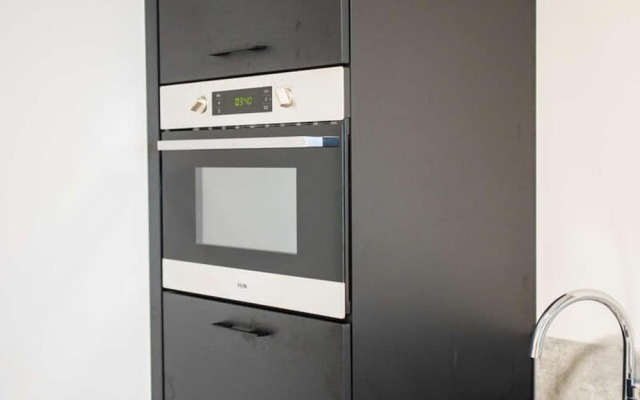 Deluxe 1 Bedroom Serviced Apartment 57 m2