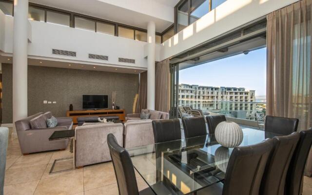 Lawhill Luxury Apartments - V & A Waterfront