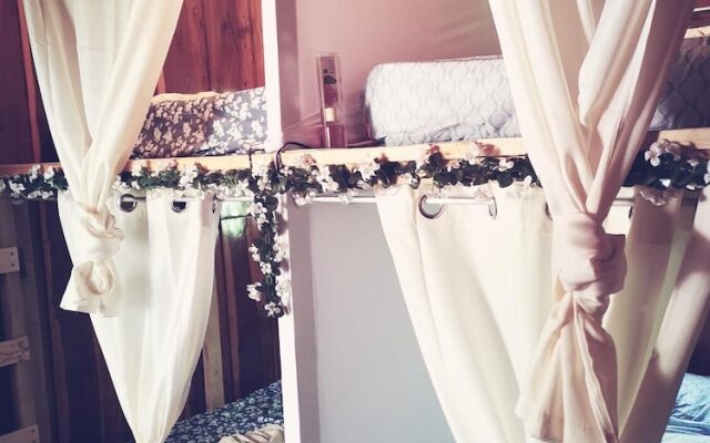 Woodstock Hostel