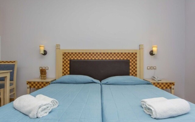 Pyrgos Beach Studios